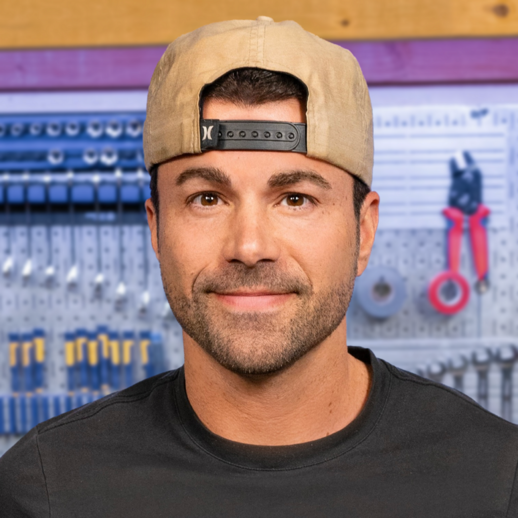 1280px Mark Rober Close