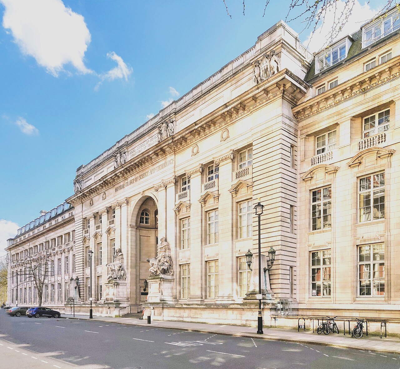 Strategic Independence from University of London (2006, 2007)