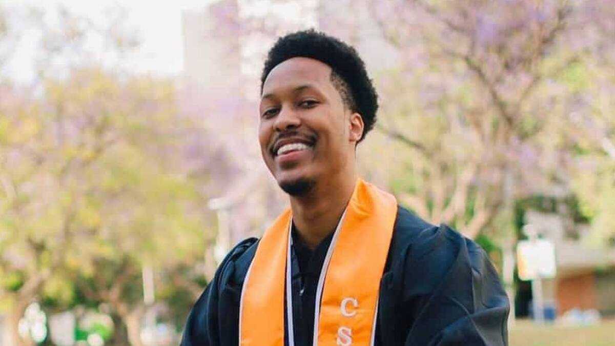 The "Exposed" Era and Viral Stardom (2015, 2017)