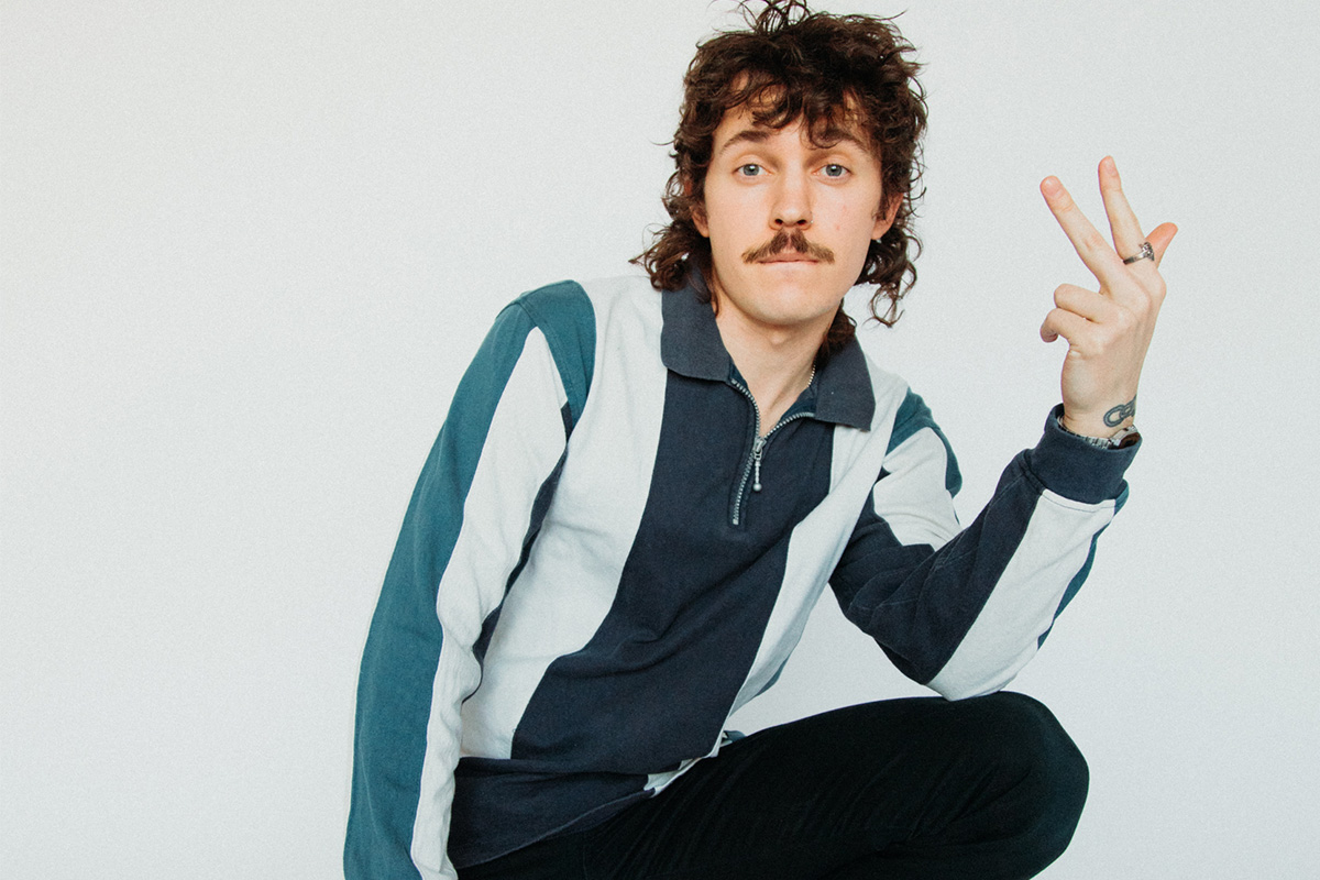 Stand-Up Beginnings and "Cuppla Jokes"