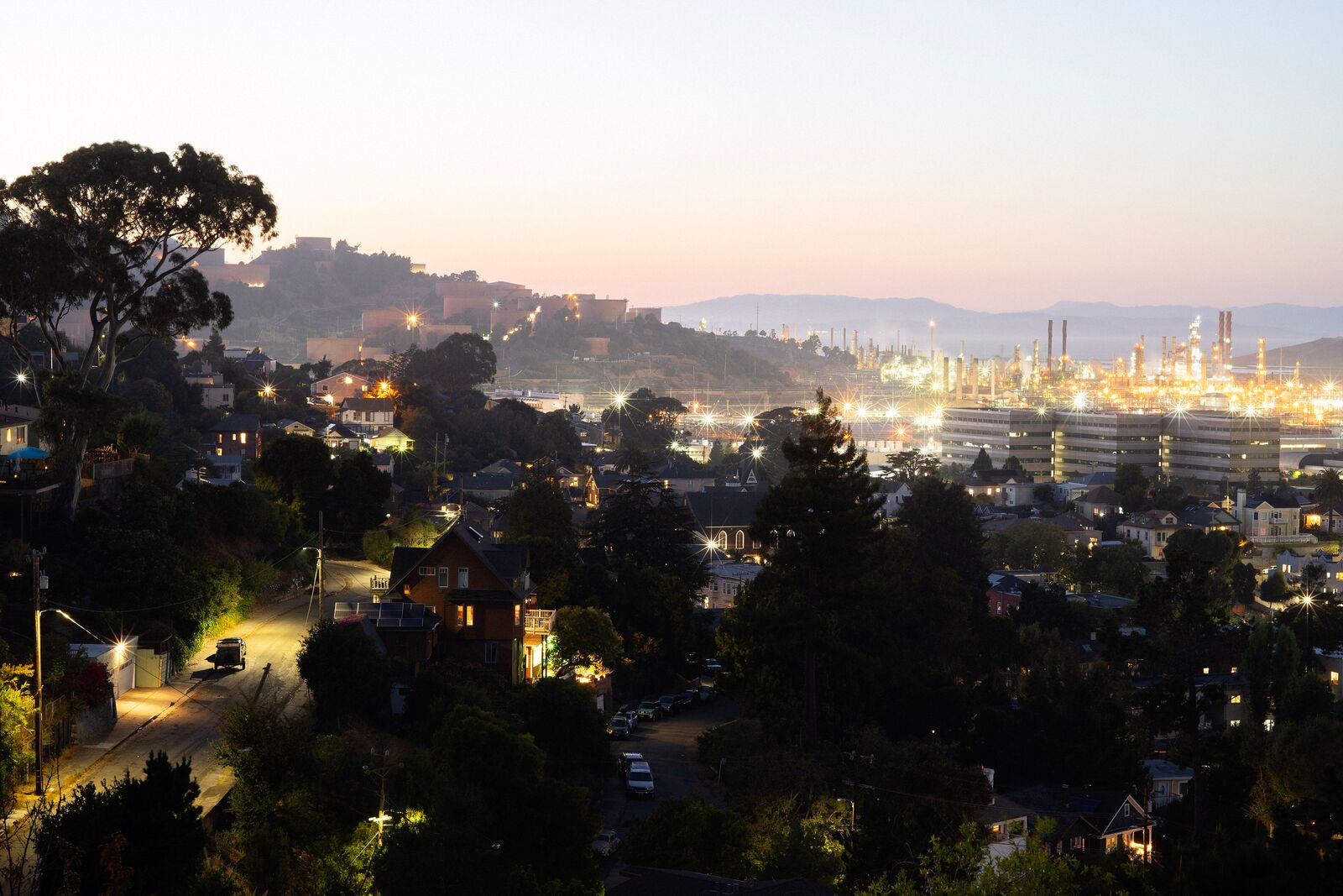 Chevron Corporation: Unreported flaring incidents and particulate matter exceedances at the Richmond refinery facility 2 Anatomy of the November 2023 'Black Sky' Flaring Event