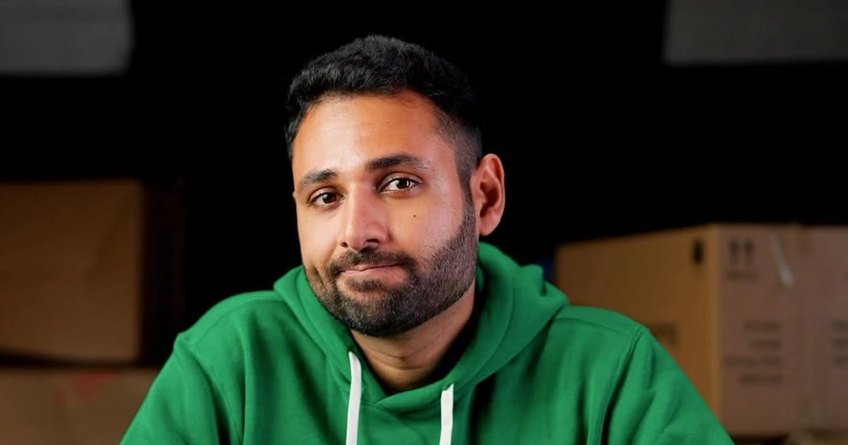 Early Life and Foundational Years